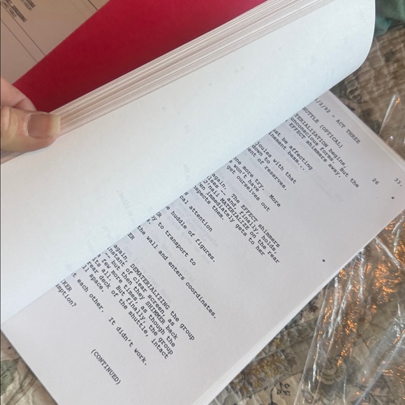 RARE & Authentic Star Trek TNG "The Outcast" (Episode 217) Production Script - - Picture 12 of 13